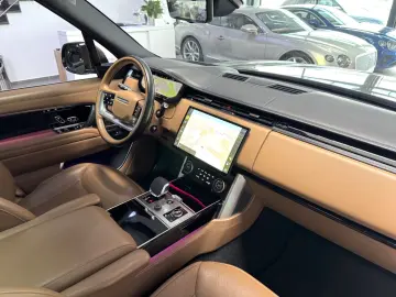 LAND ROVER RANGE ROVER D350 HSE LWB LANG PANO 7-SITZER 22