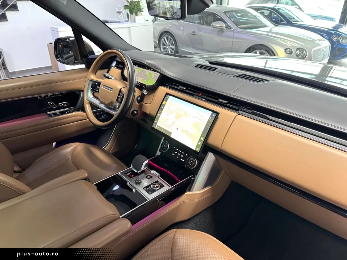 LAND ROVER RANGE ROVER D350 HSE LWB LANG PANO 7-SITZER 22