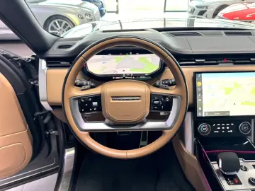 LAND ROVER RANGE ROVER D350 HSE LWB LANG PANO 7-SITZER 22