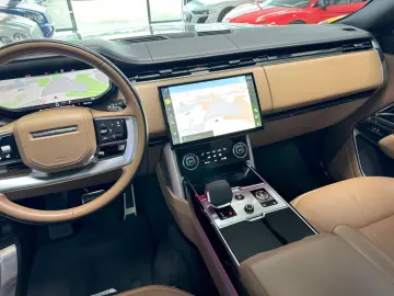 LAND ROVER RANGE ROVER D350 HSE LWB LANG PANO 7-SITZER 22