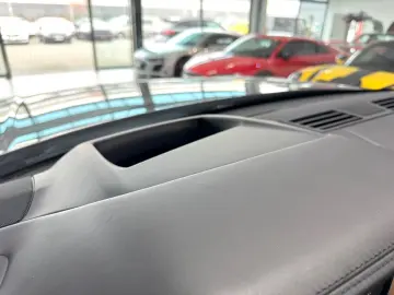 LAND ROVER RANGE ROVER D350 HSE LWB LANG PANO 7-SITZER 22