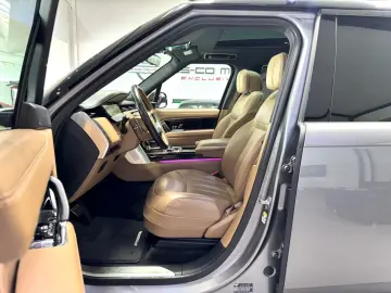 LAND ROVER RANGE ROVER D350 HSE LWB LANG PANO 7-SITZER 22