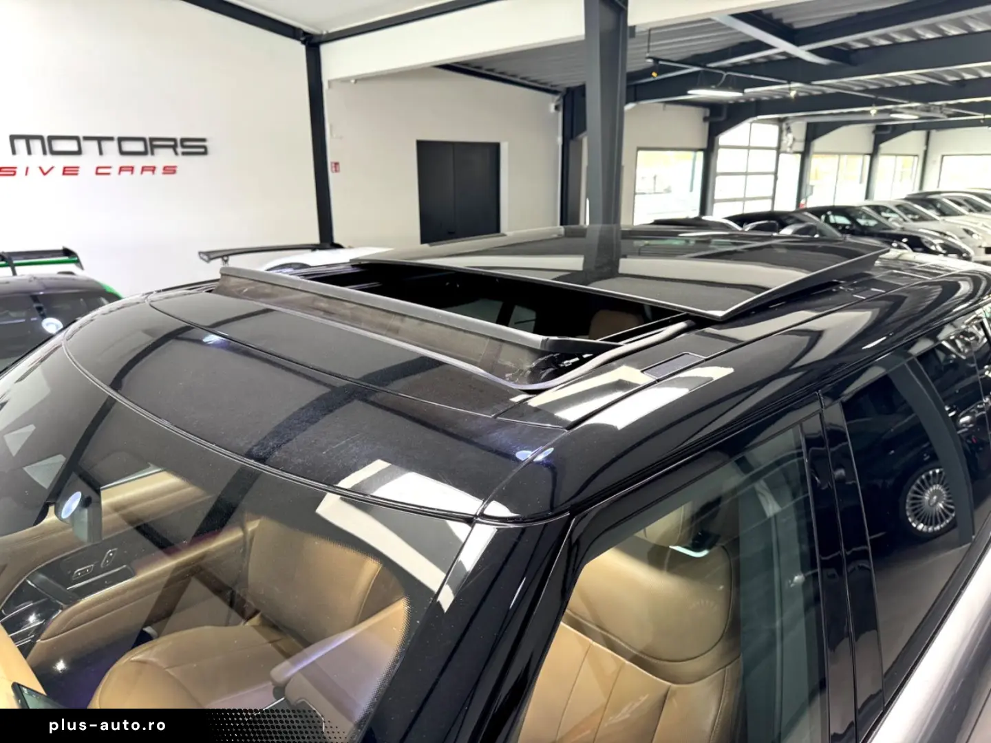 LAND ROVER RANGE ROVER D350 HSE LWB LANG PANO 7-SITZER 22