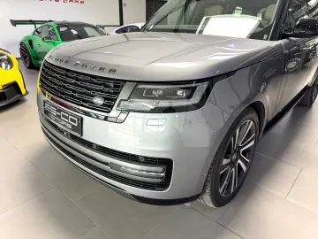 LAND ROVER RANGE ROVER D350 HSE LWB LANG PANO 7-SITZER 22