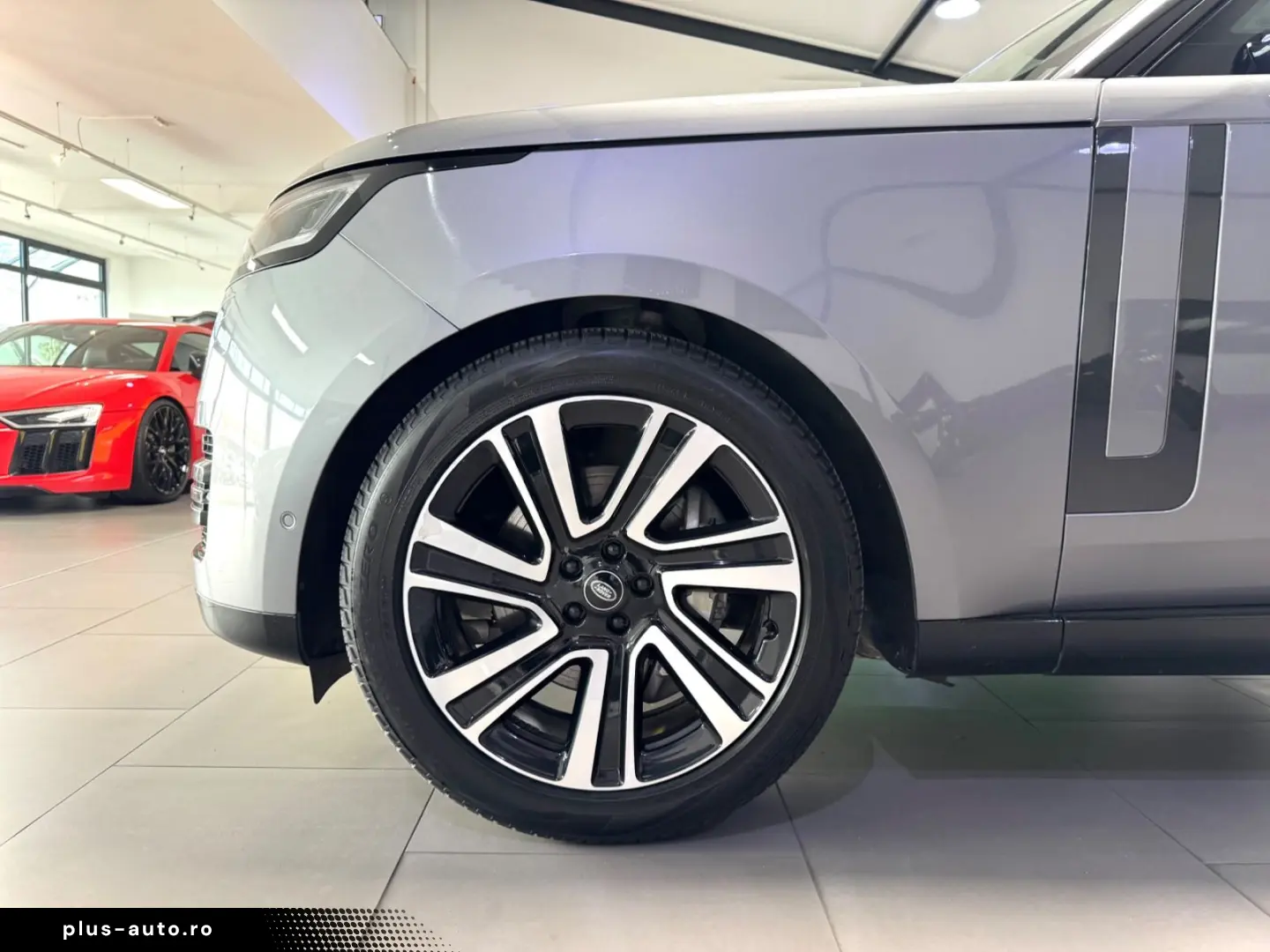 LAND ROVER RANGE ROVER D350 HSE LWB LANG PANO 7-SITZER 22