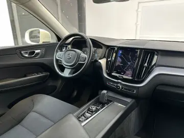 Volvo Xc60 Hybrid benzina 2.0 2021 Automata