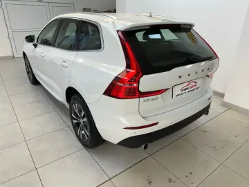 Volvo Xc60 Hybrid benzina 2.0 2021 Automata