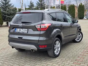 Ford Kuga 4x4 2019 2.0 TDCi 180 CP euro 6 automata