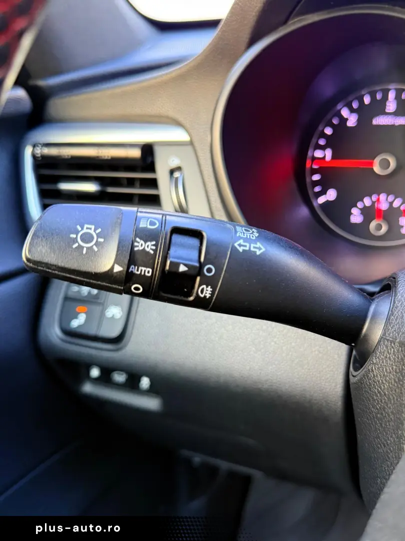 Kia Optima GT-Line   Fab.- 08.2016   1.7 Diesel 141 Cp