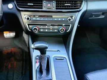 Kia Optima GT-Line   Fab.- 08.2016   1.7 Diesel 141 Cp