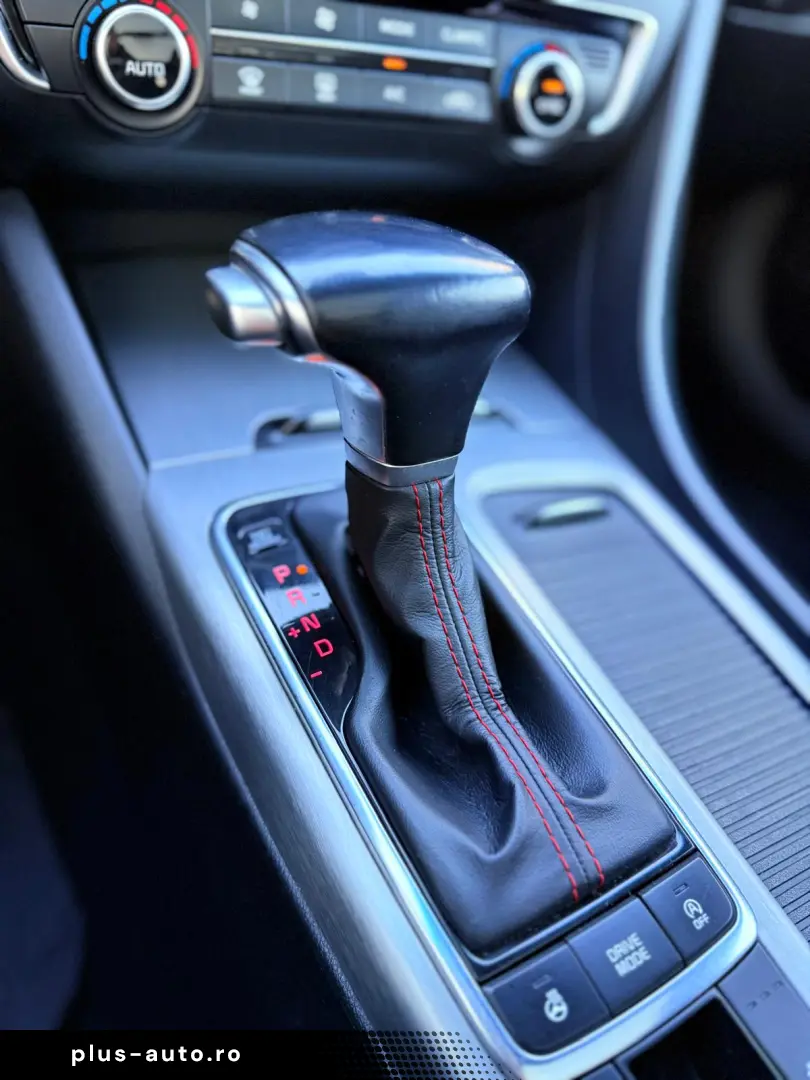 Kia Optima GT-Line   Fab.- 08.2016   1.7 Diesel 141 Cp