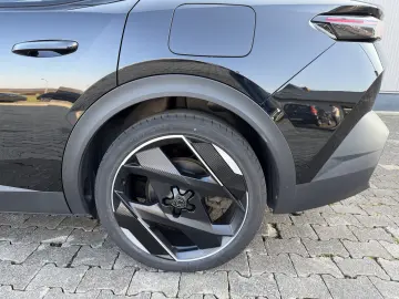 PEUGEOT 408 Hybrid 225 GT