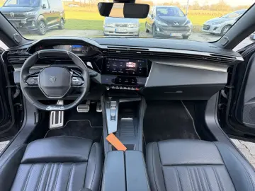 PEUGEOT 408 Hybrid 225 GT