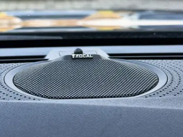 PEUGEOT 408 Hybrid 225 GT