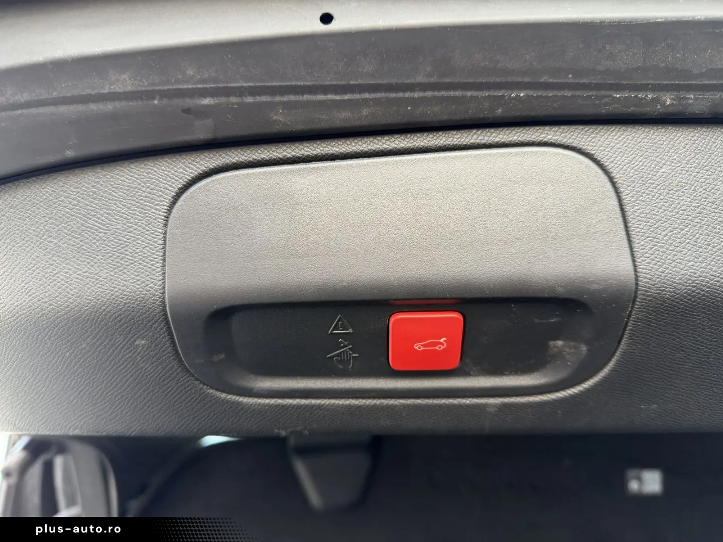 PEUGEOT 408 Hybrid 225 GT