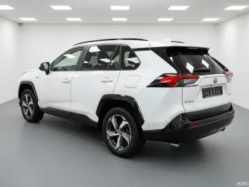 TOYOTA RAV 4  Plug-in Hybrid AWD 306 PS Neues Model