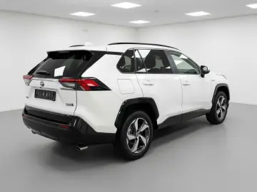 TOYOTA RAV 4  Plug-in Hybrid AWD 306 PS Neues Model