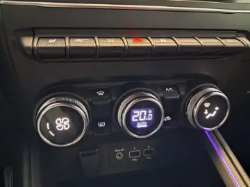 RENAULT CLIO 1.0 TCe 90CP Intens