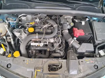 RENAULT CLIO 1.0 TCe 90CP Intens