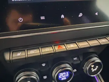 RENAULT CLIO 1.0 TCe 90CP Intens