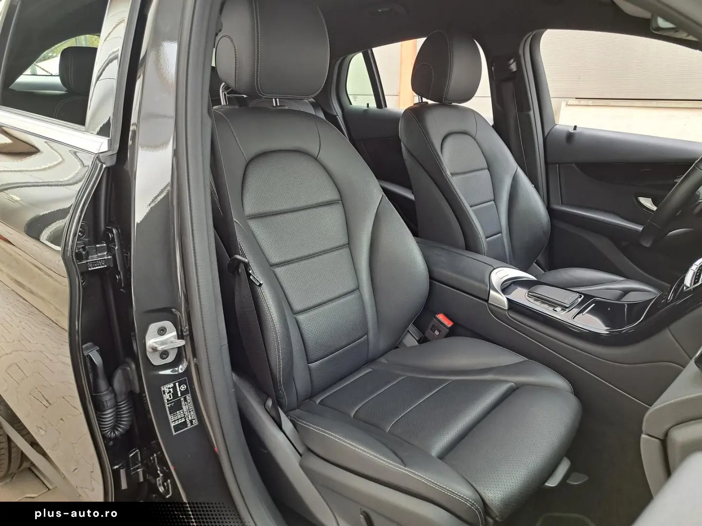 MERCEDES-BENZ GLC Coupe 200 4Matic AHK Navi RFK LED DAB