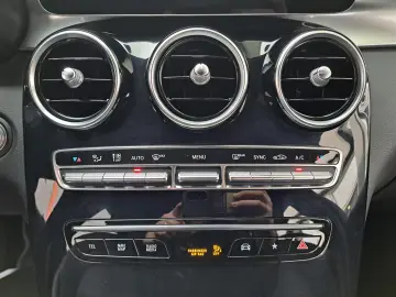 MERCEDES-BENZ GLC Coupe 200 4Matic AHK Navi RFK LED DAB