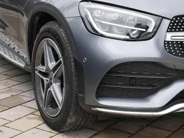 MERCEDES-BENZ GLC 300 d 4M Coupé AMG HUD URBAN GUARD LED
