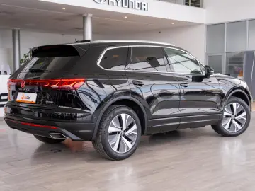 Volkswagen Touareg Elegance 4Motion 3.0 electric TSI eHybrid