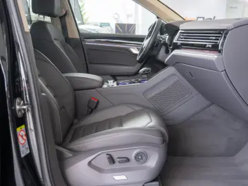 Volkswagen Touareg Elegance 4Motion 3.0 electric TSI eHybrid