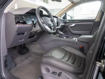 Volkswagen Touareg Elegance 4Motion 3.0 electric TSI eHybrid