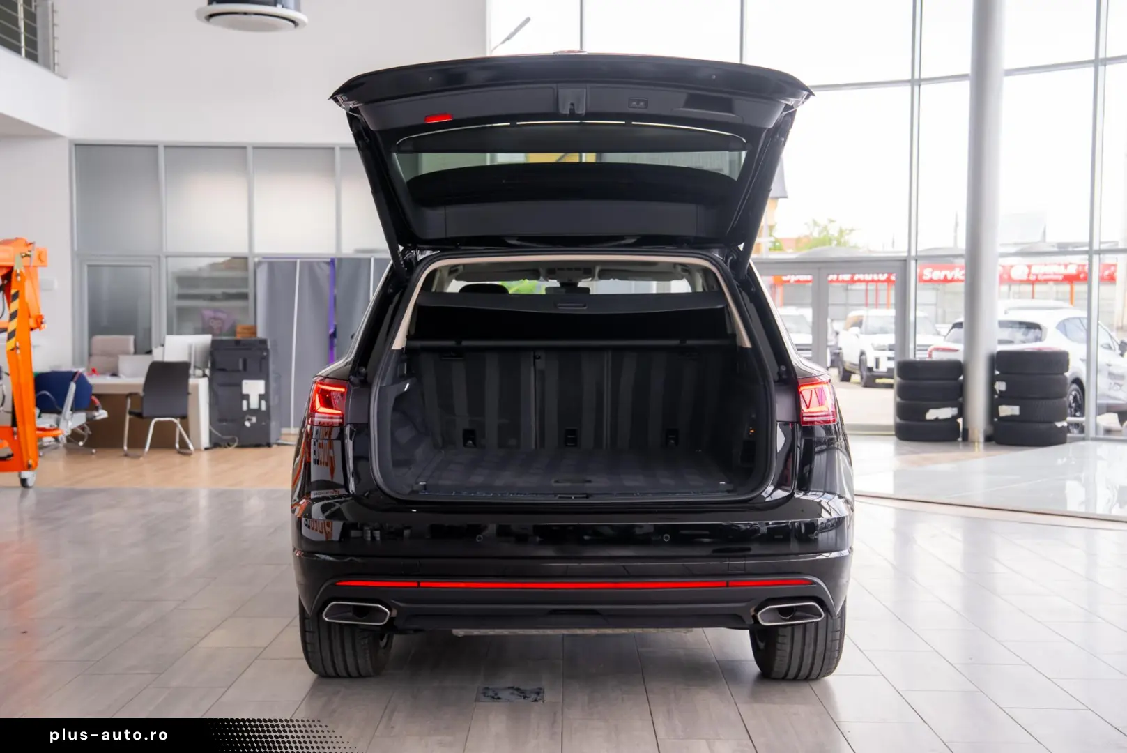 Volkswagen Touareg Elegance 4Motion 3.0 electric TSI eHybrid