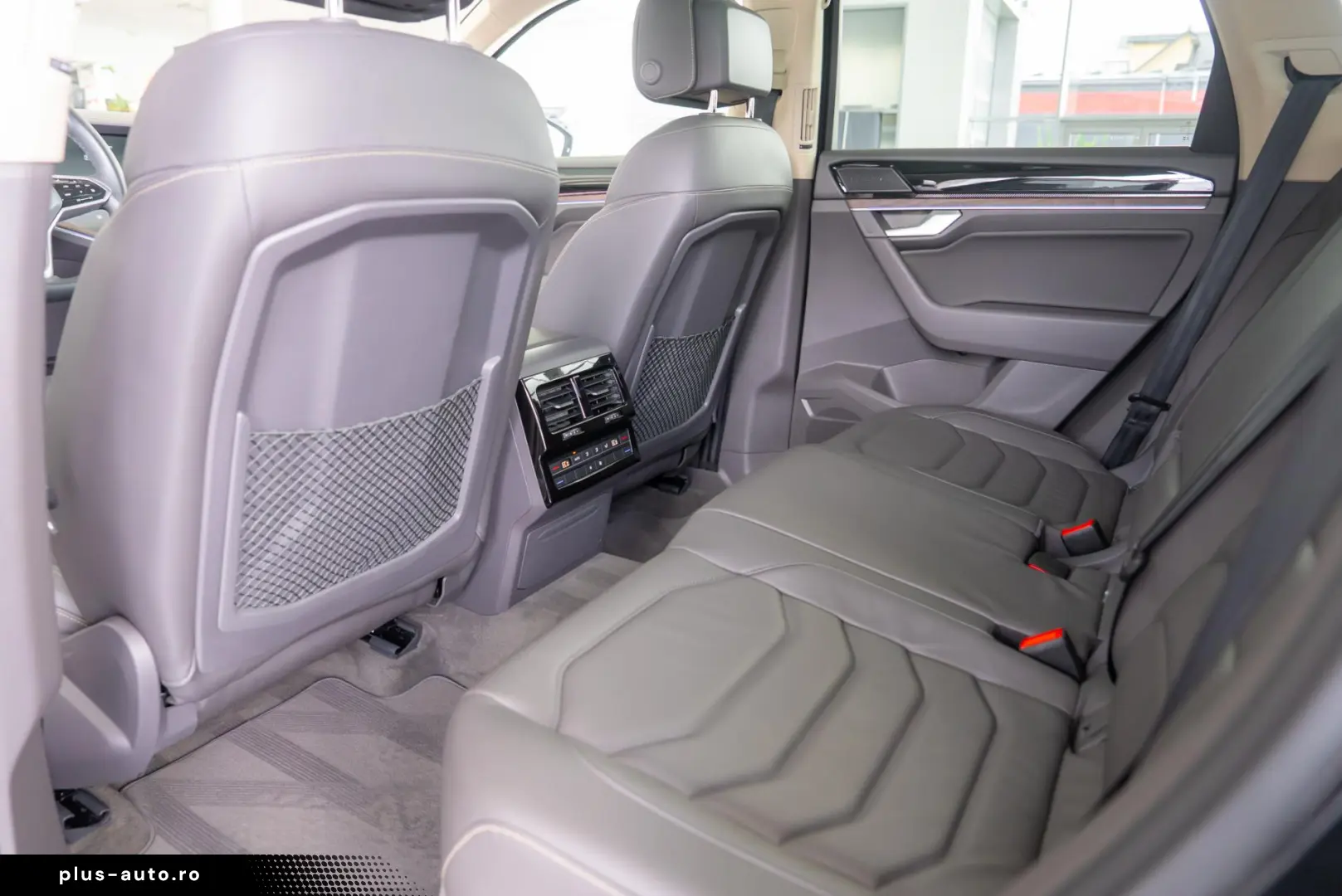 Volkswagen Touareg Elegance 4Motion 3.0 electric TSI eHybrid