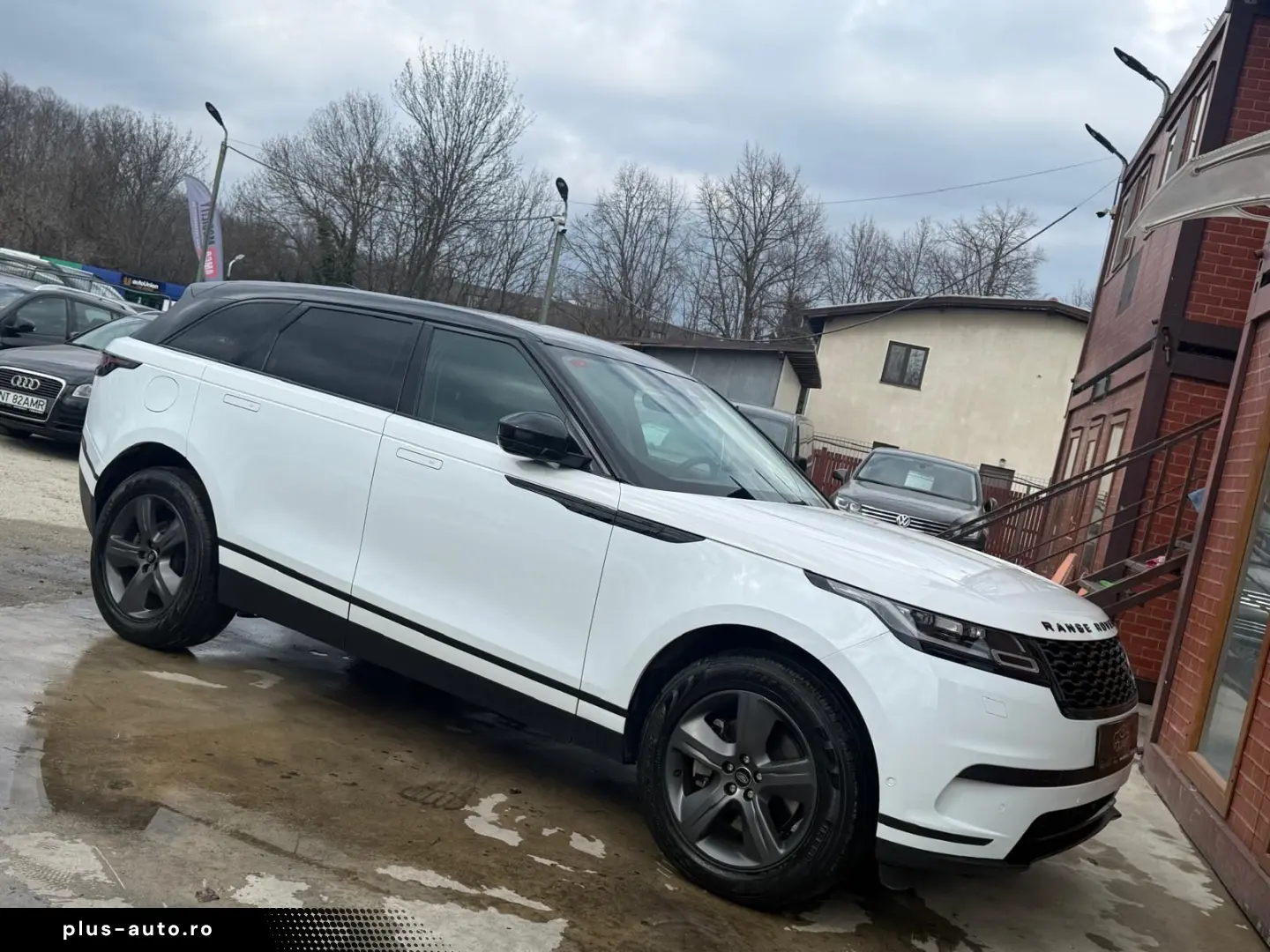 Land-Rover Range-Rover-Velar
