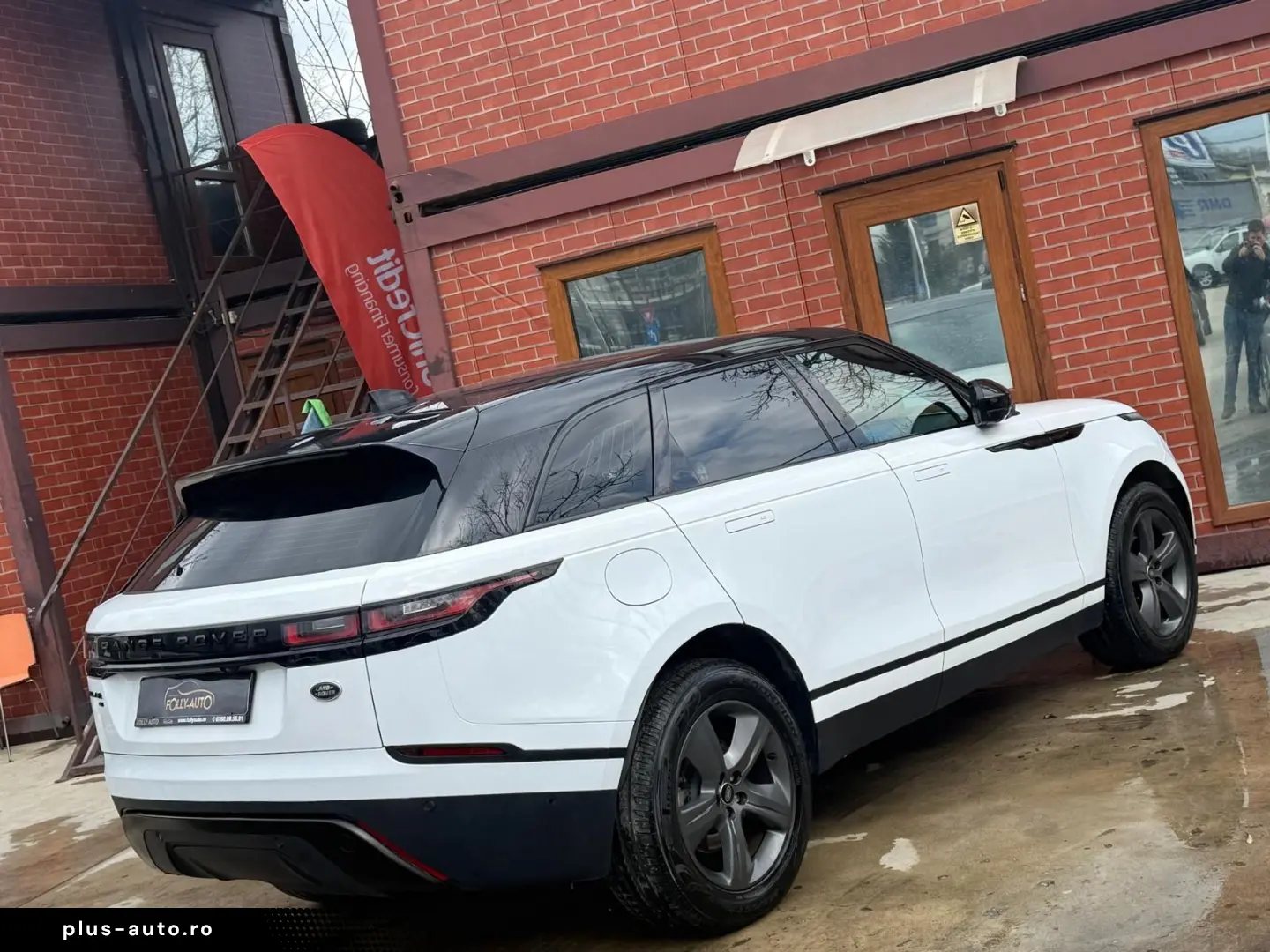 Land-Rover Range-Rover-Velar