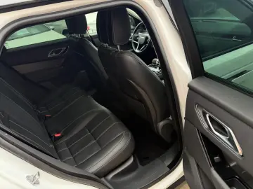 Land-Rover Range-Rover-Velar