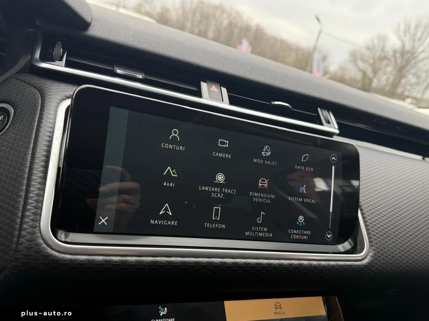 Land-Rover Range-Rover-Velar