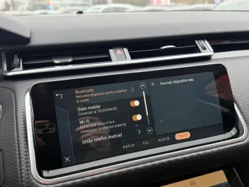 Land-Rover Range-Rover-Velar