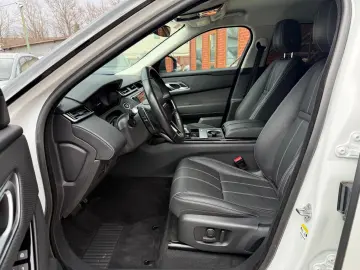 Land-Rover Range-Rover-Velar