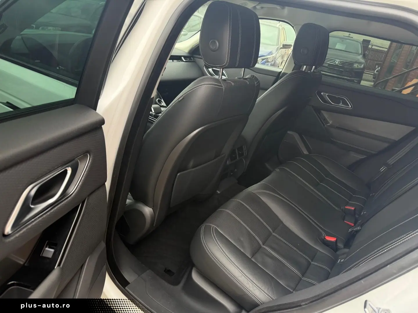 Land-Rover Range-Rover-Velar