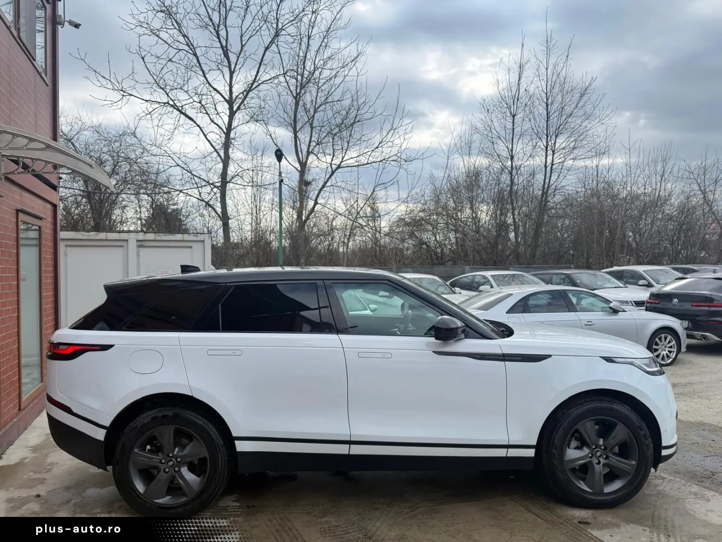 Land-Rover Range-Rover-Velar