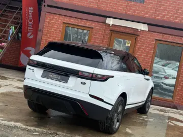 Land-Rover Range-Rover-Velar