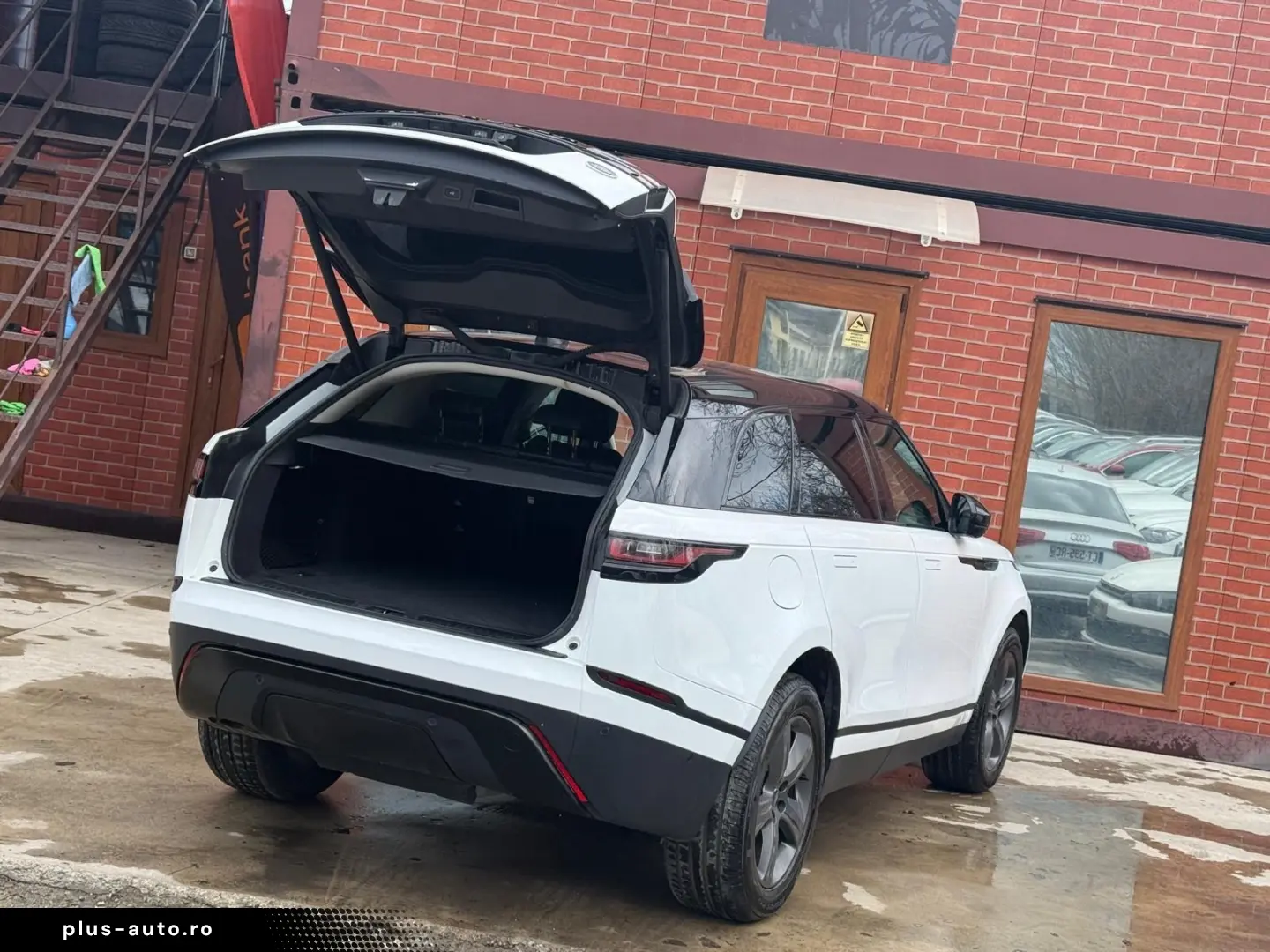 Land-Rover Range-Rover-Velar