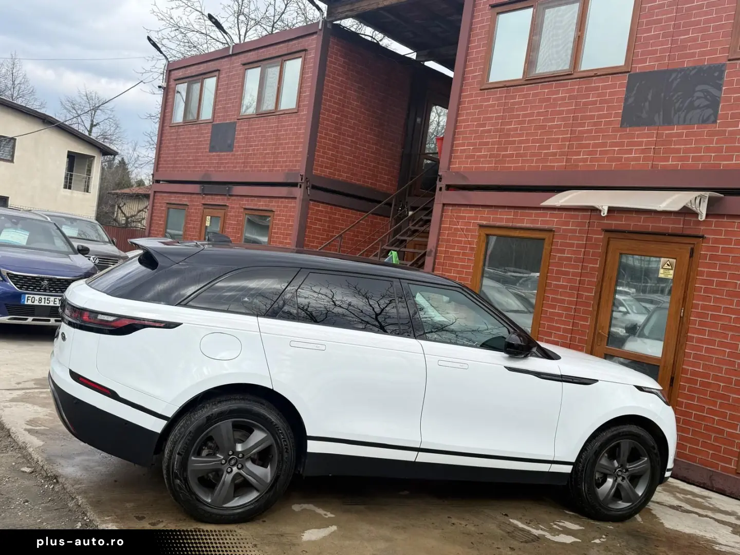 Land-Rover Range-Rover-Velar