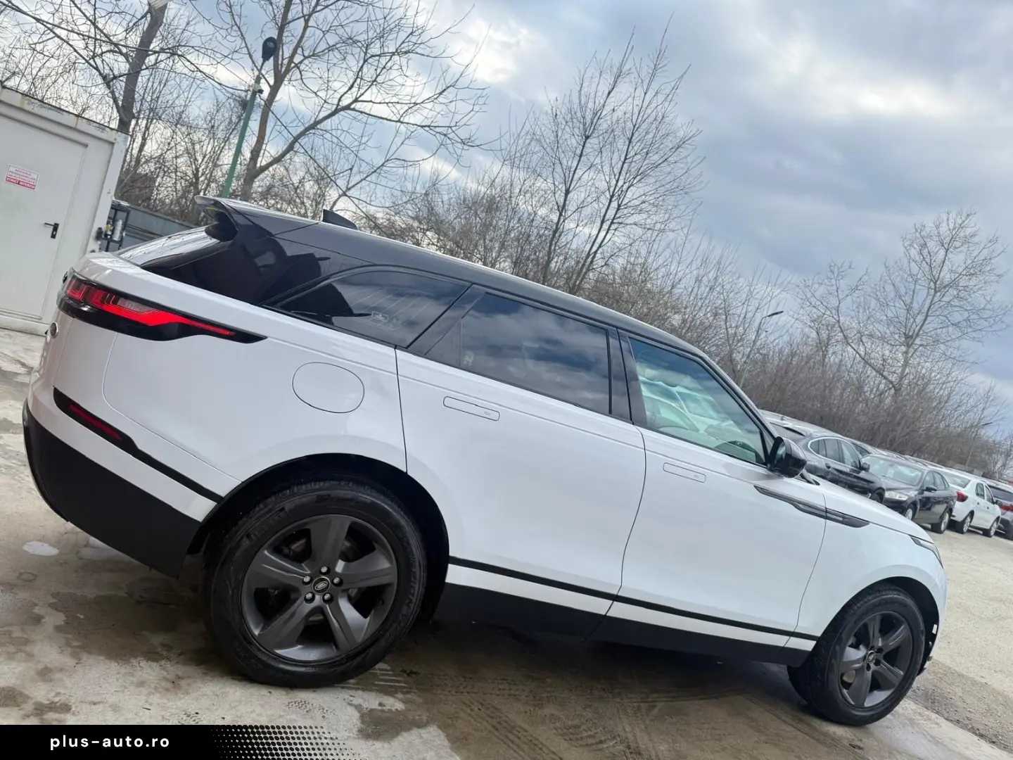 Land-Rover Range-Rover-Velar