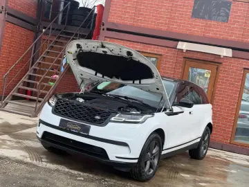 Land-Rover Range-Rover-Velar