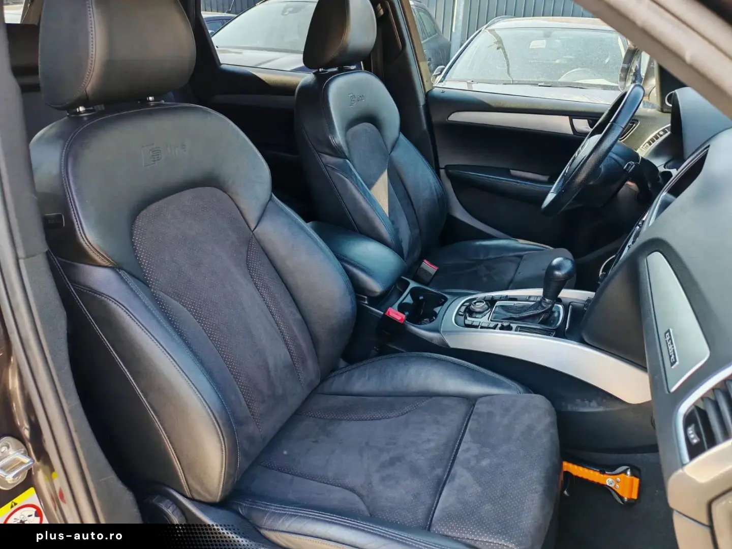 Audi Q5 2.0Tdi Quattro    Vindem in Rate Avans Zero cu Bulet