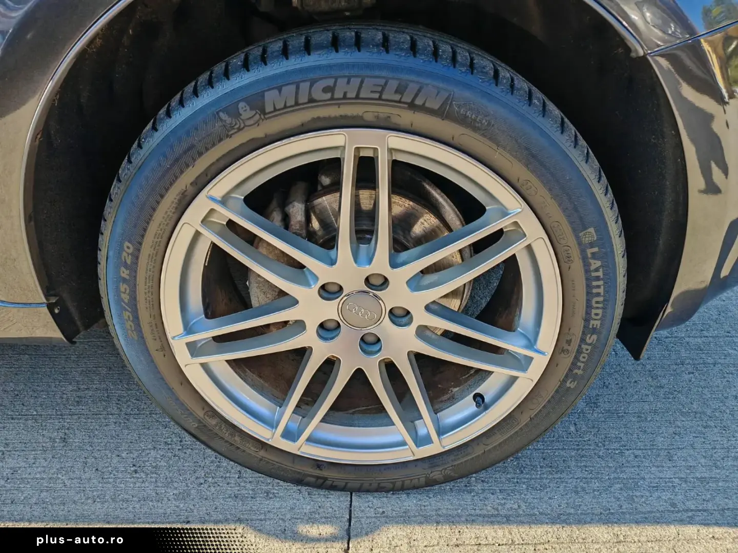 Audi Q5 2.0Tdi Quattro    Vindem in Rate Avans Zero cu Bulet