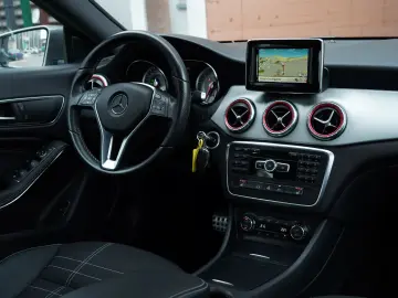 Mercedes-Benz Cla Gen-C117-2013-2018