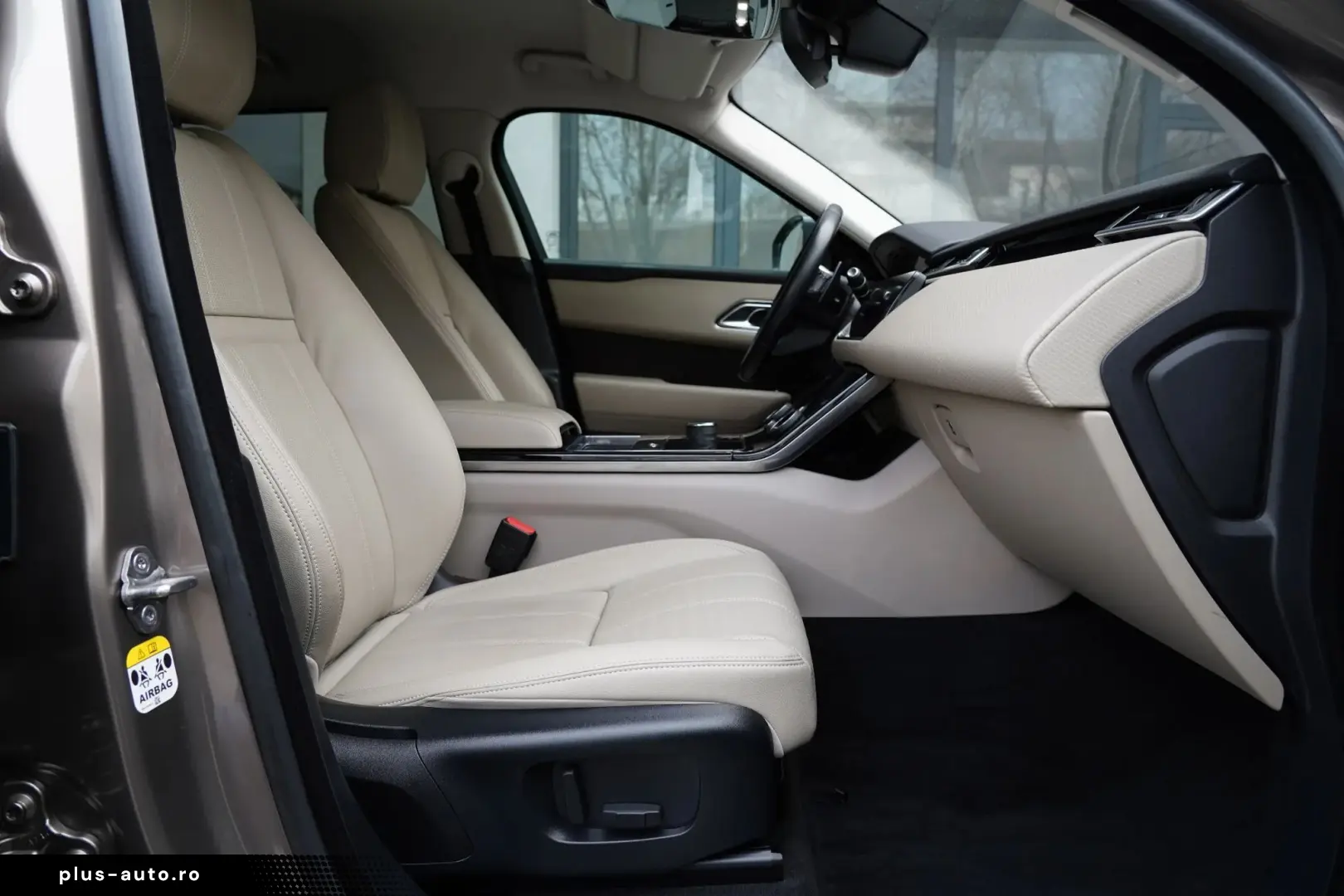 Land-Rover Range-Rover-Velar