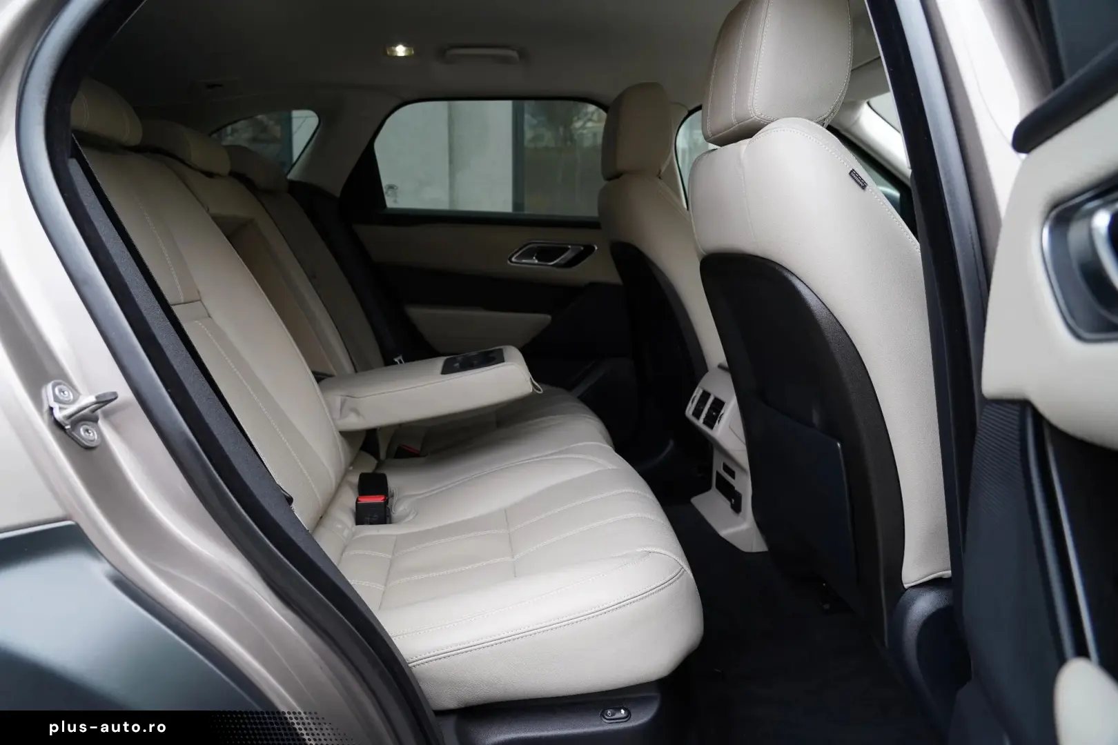 Land-Rover Range-Rover-Velar